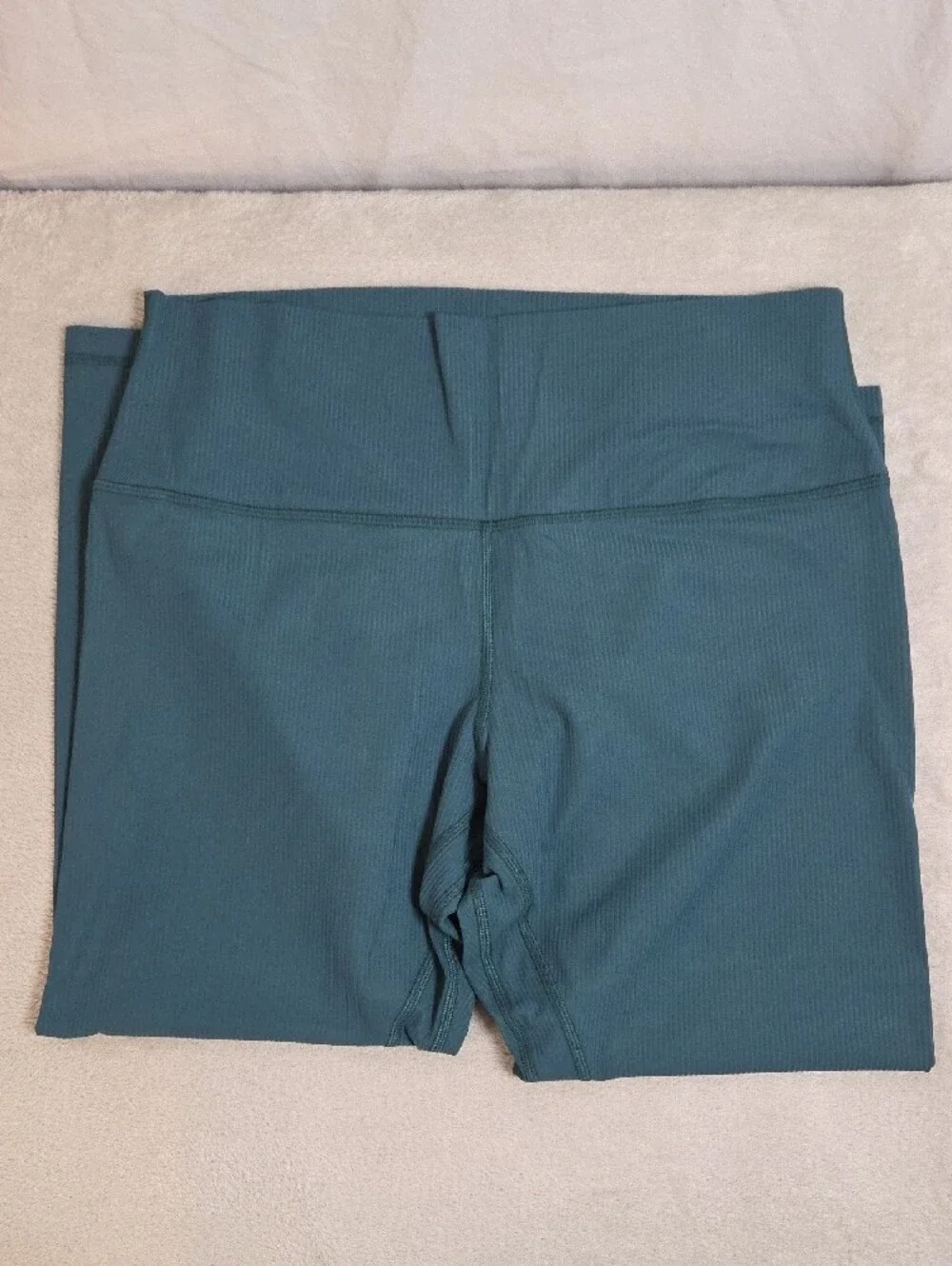 Lululemon W6CIAS Align Ribbed High-Rise Crop 23